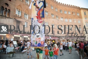Giro-Selva-19-Agosto-Parrucche-Bionde-Palio-Ago-2019-153