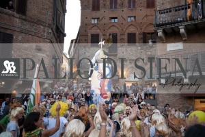 Giro-Selva-19-Agosto-Parrucche-Bionde-Palio-Ago-2019-167